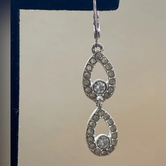 Sterling silver crystal earrings - Picture 4 of 6